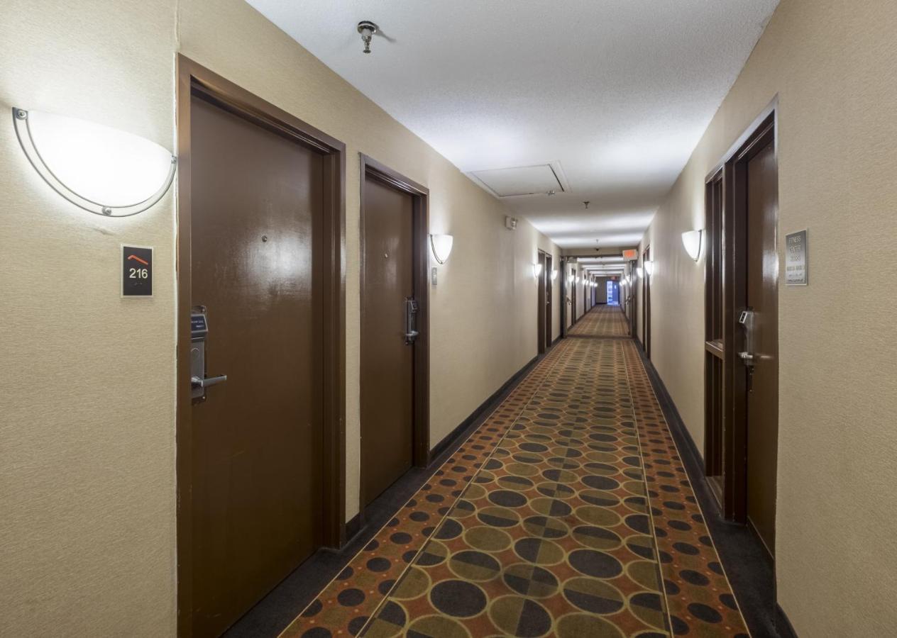 Red Roof Inn & Suites Cincinnati North-Мейсон Экстерьер фото