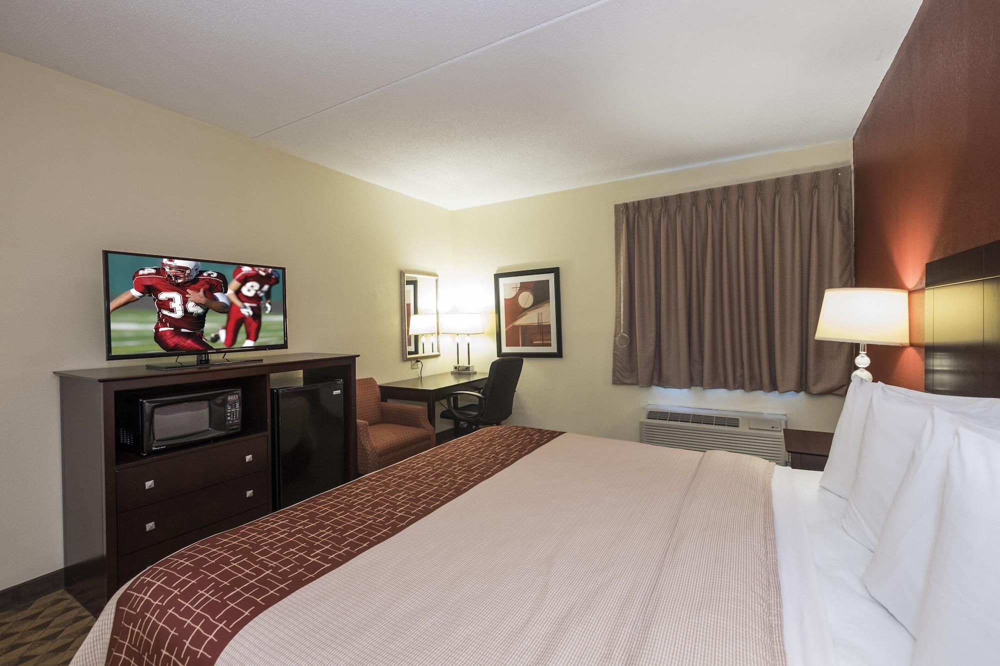 Red Roof Inn & Suites Cincinnati North-Мейсон Экстерьер фото