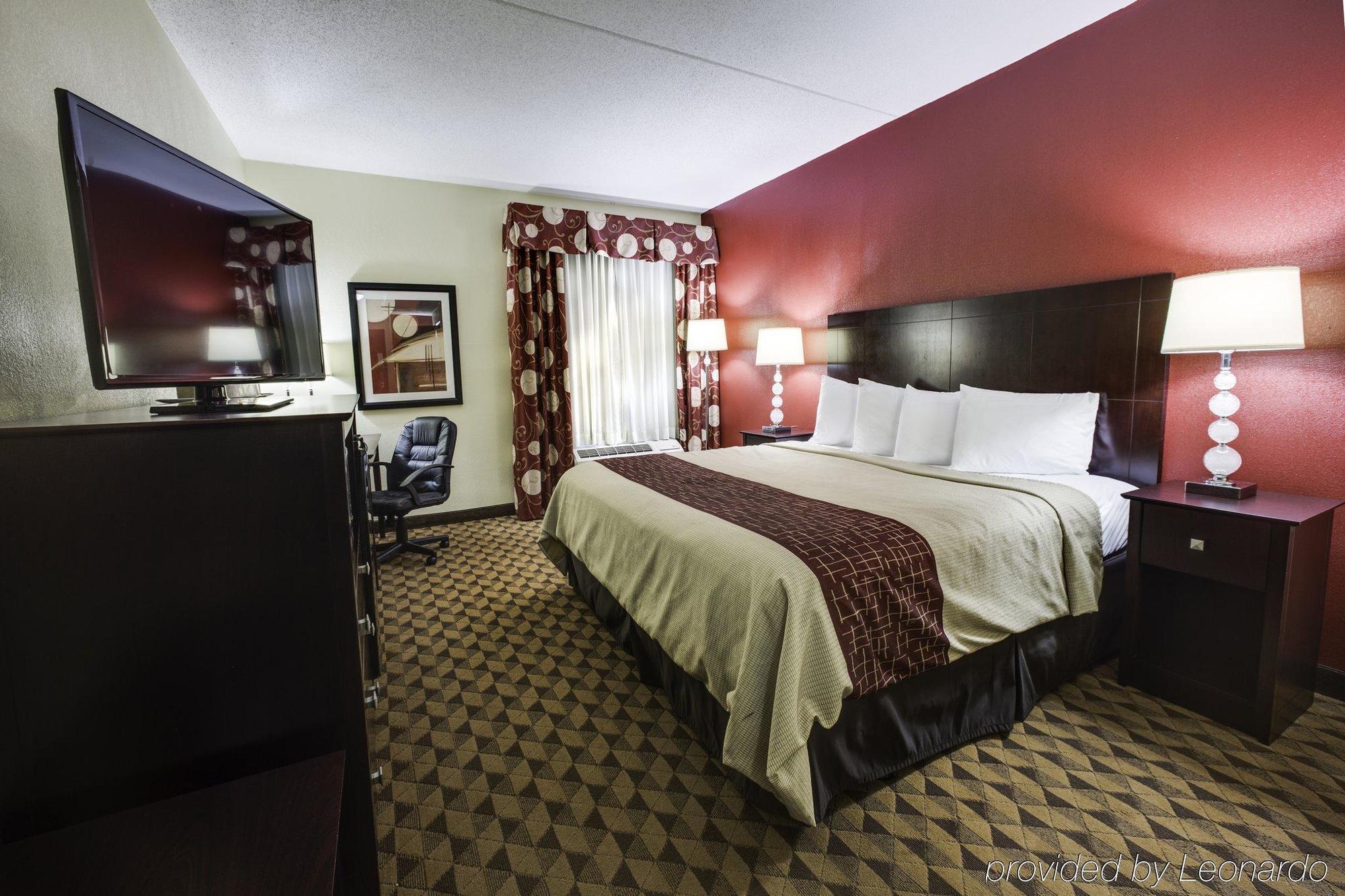 Red Roof Inn & Suites Cincinnati North-Мейсон Экстерьер фото