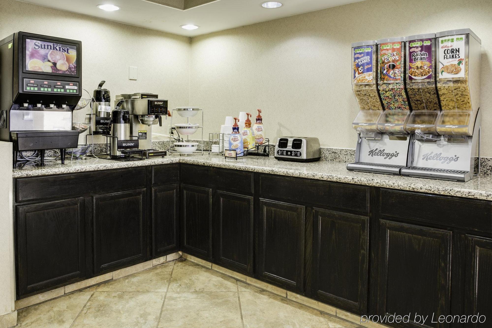Red Roof Inn & Suites Cincinnati North-Мейсон Экстерьер фото