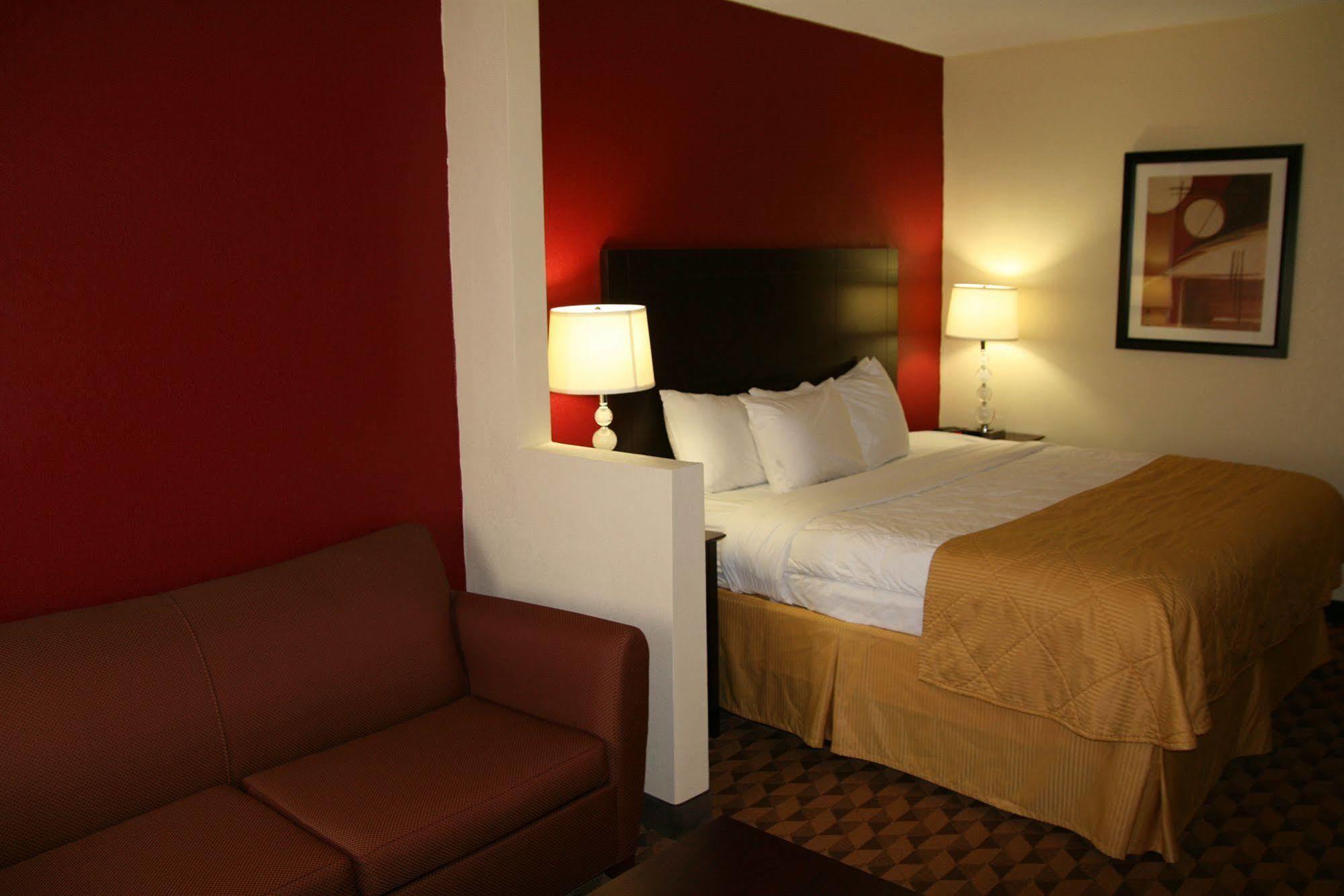 Red Roof Inn & Suites Cincinnati North-Мейсон Экстерьер фото